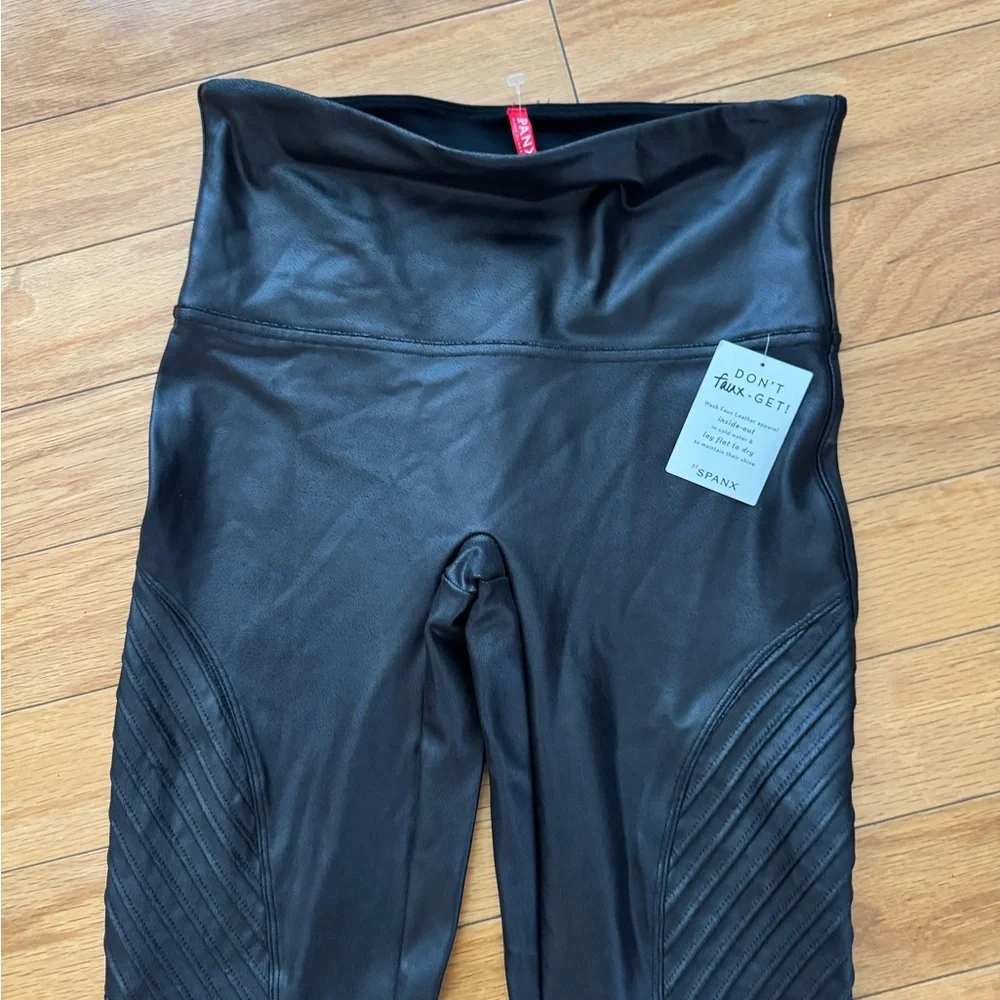 SPANX  Faux Leather Moto Leggings Black Size Large - Picture 3 of 9